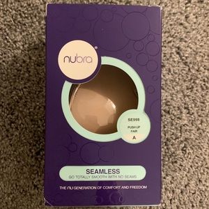 NWT Nubra seamless sz A